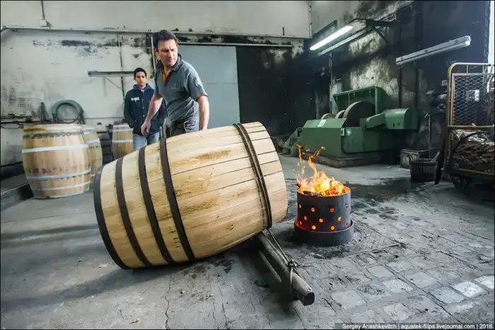 Как делают бочки для коньяка