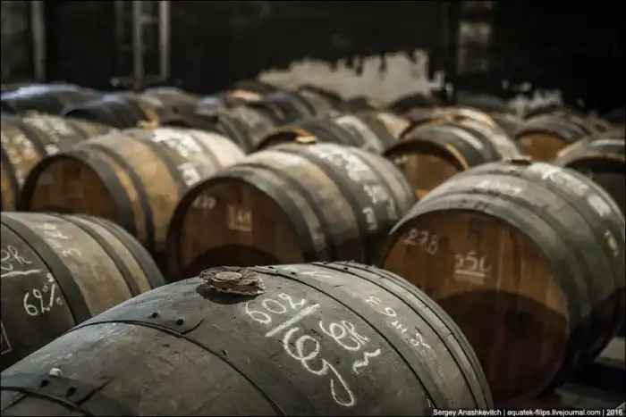 Как делают бочки для коньяка
