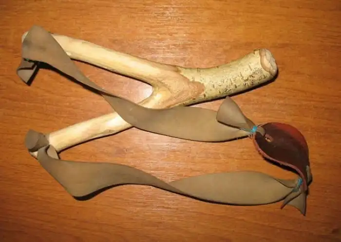 20 небезопасных вещей, которые делали мальчишки в СССР