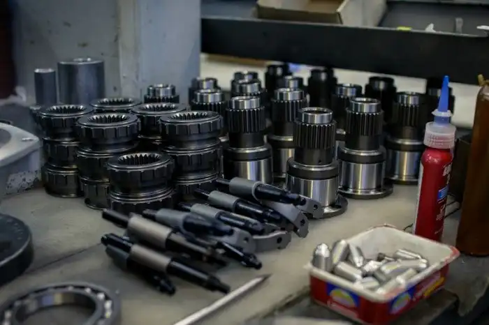 Как собирают мотоциклы «Урал»