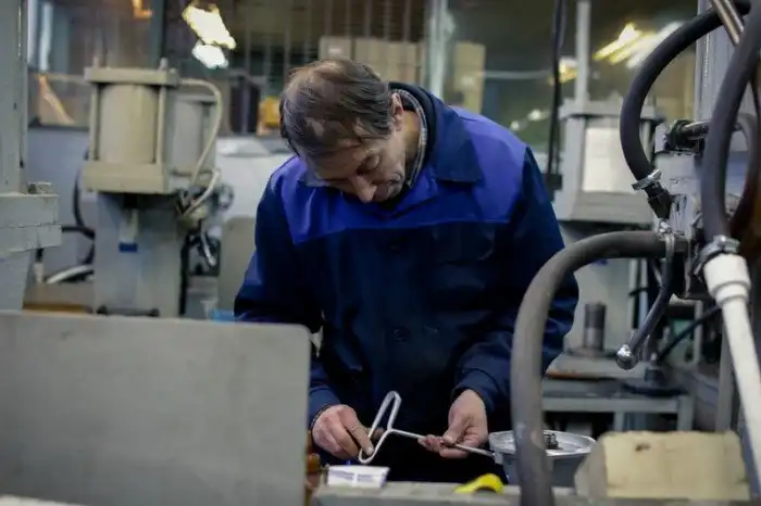 Как собирают мотоциклы «Урал»