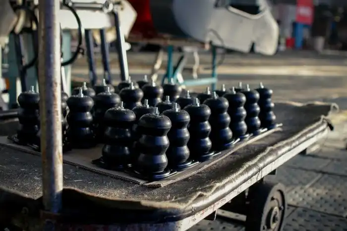 Как собирают мотоциклы «Урал»