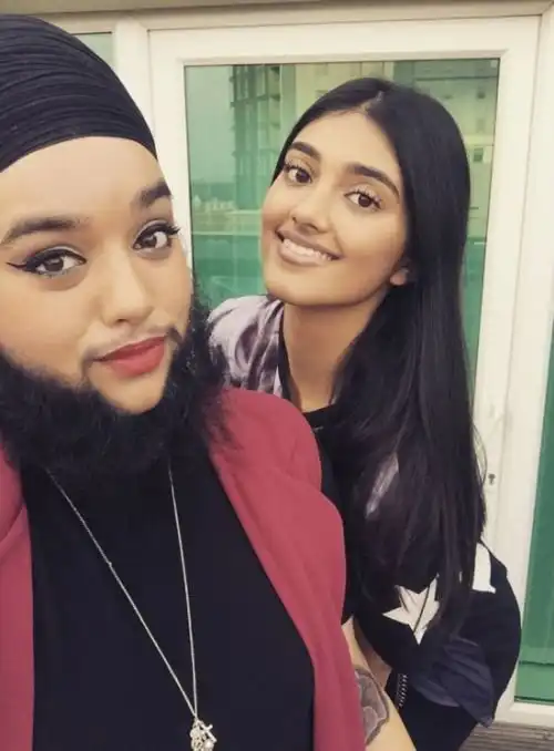 Индианка Харнаам Каур стала первой женщиной-моделью с бородой