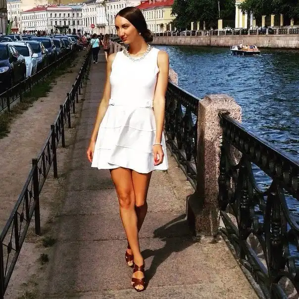 В финале конкурса красоты «Миссис Мира-2016» выступит представительница Луганска Валерия Былинина