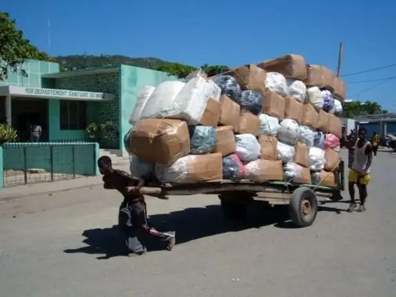 20 фотографий для тех, кто любит жаловаться, что очень устаёт в офисе