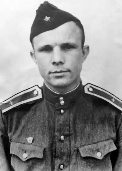 Юрий Алексеевич Гагарин – первый космонавт