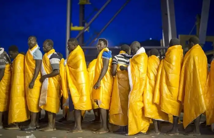 Беженцы стали массово прибывать на Сицилию