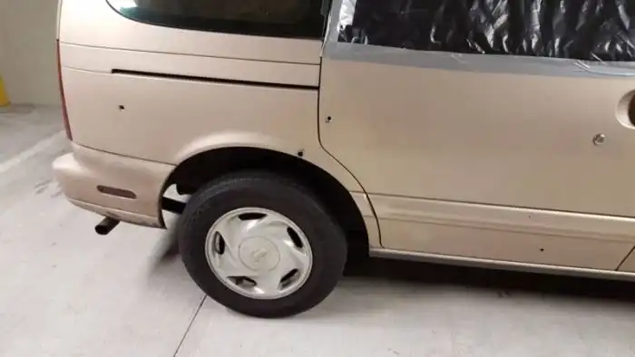 Везучий автомобилист вовремя вышел из машины