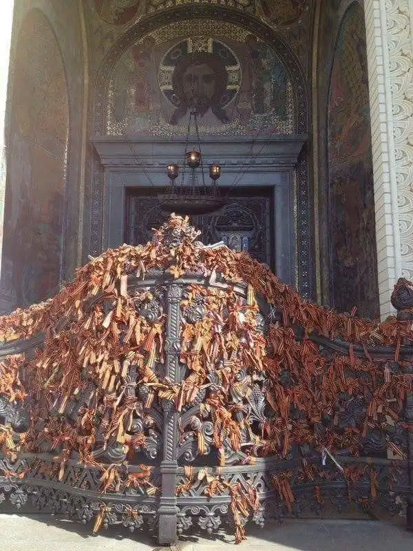 Тень победы: подборка казусов, связанных с главным майским праздником