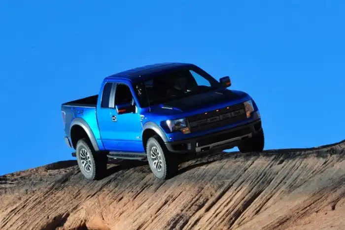 10 лучших автомобилей для езды по бездорожью