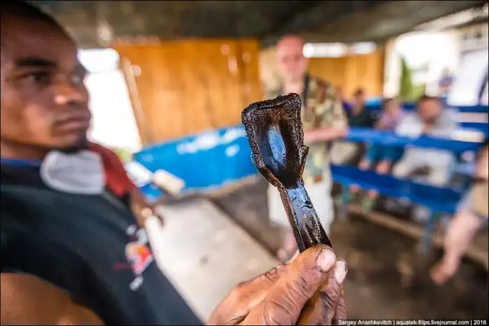 Как делают изделия из коровьих рогов на Мадагаскаре