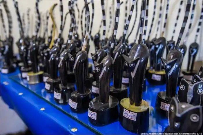 Как делают изделия из коровьих рогов на Мадагаскаре