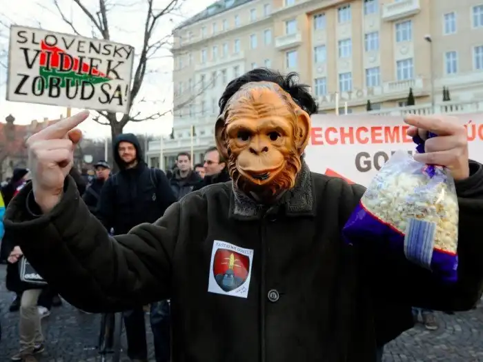 18 самых коррумпированных демократических стран