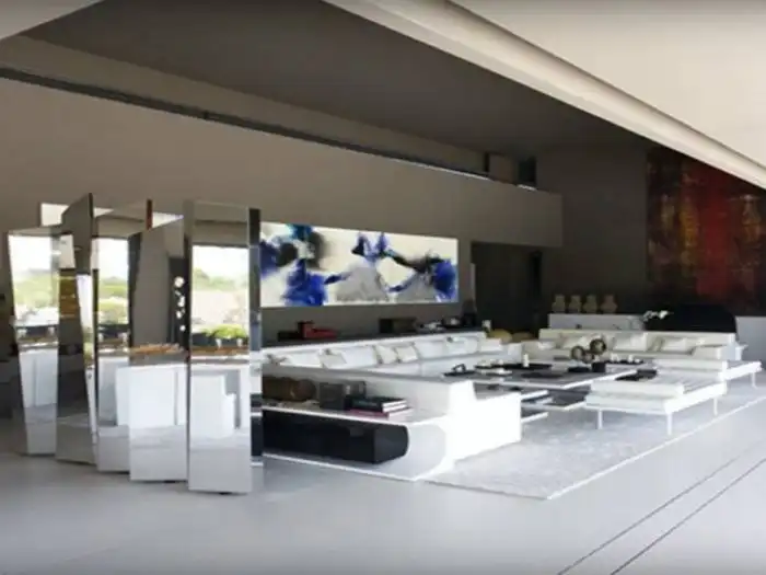 Как Криштиану Роналду зарабатывает свои миллионы и на что их тратит