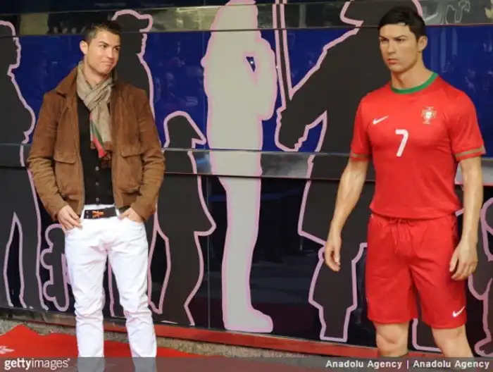 Как Криштиану Роналду зарабатывает свои миллионы и на что их тратит