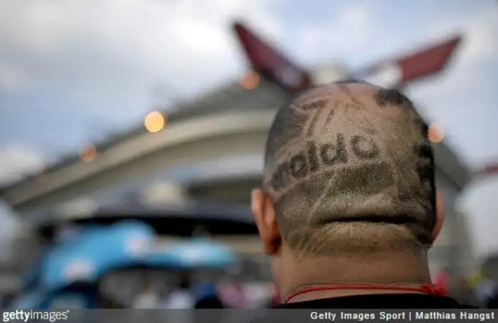 Как Криштиану Роналду зарабатывает свои миллионы и на что их тратит