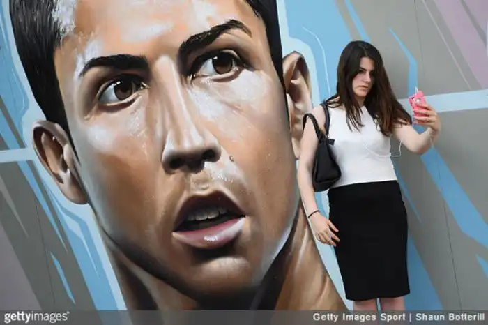 Как Криштиану Роналду зарабатывает свои миллионы и на что их тратит