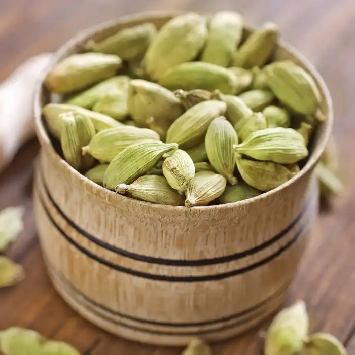 10 трав и специй, которые способствуют потере веса