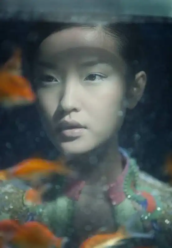 Завораживающие сцены из кино в каждом кадре. Фотограф Уинг Шья