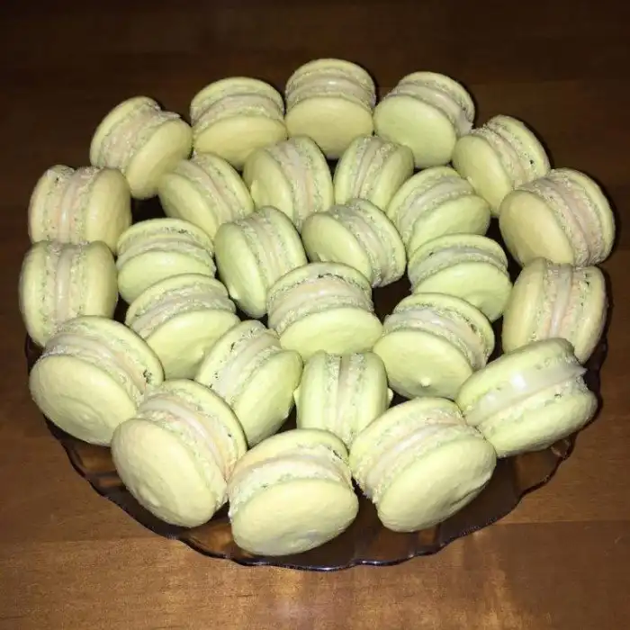 Французам показали фото еды, которую в России относят к «французской» кухне. Реакция незабываема!