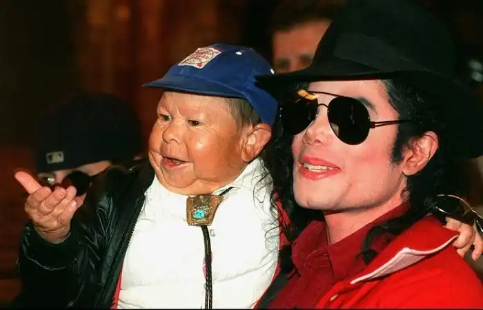 Актер Михай Месарош, исполнявший роль инопланетянина Альфа, скончался в возрасте 76 лет