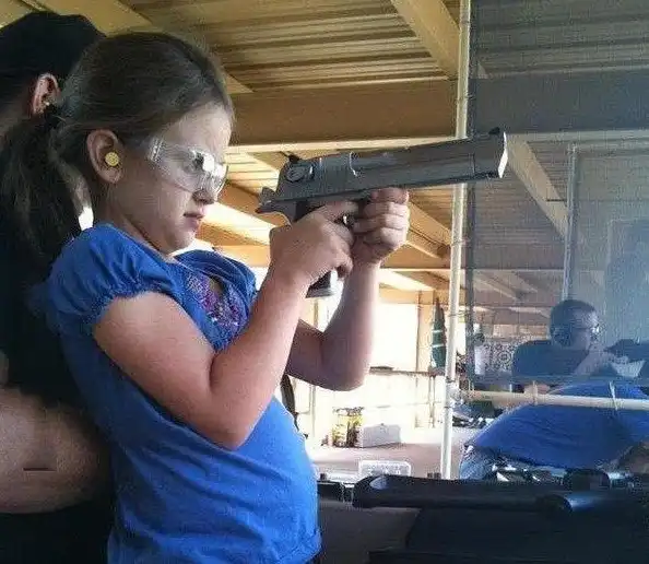 Пистолет в неумелых руках - страшнее атомной бомбы