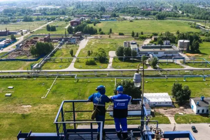 Как работает крупнейший нефтеперерабатывающий завод в России