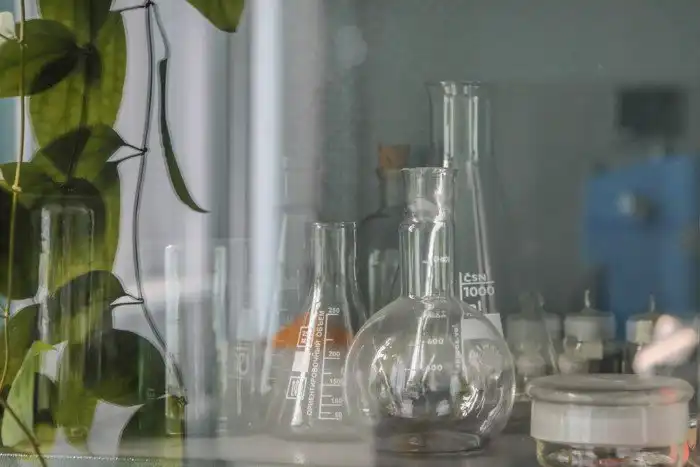 Как работает крупнейший нефтеперерабатывающий завод в России