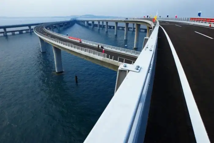 Мосты, тоннели, паромы: мировой опыт организации транспортных переходов