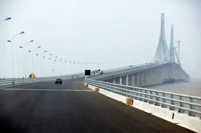 Мосты, тоннели, паромы: мировой опыт организации транспортных переходов