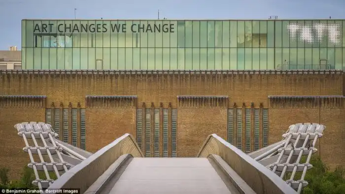 Не хватает только зомби: как выглядит Лондон в предрассветные часы