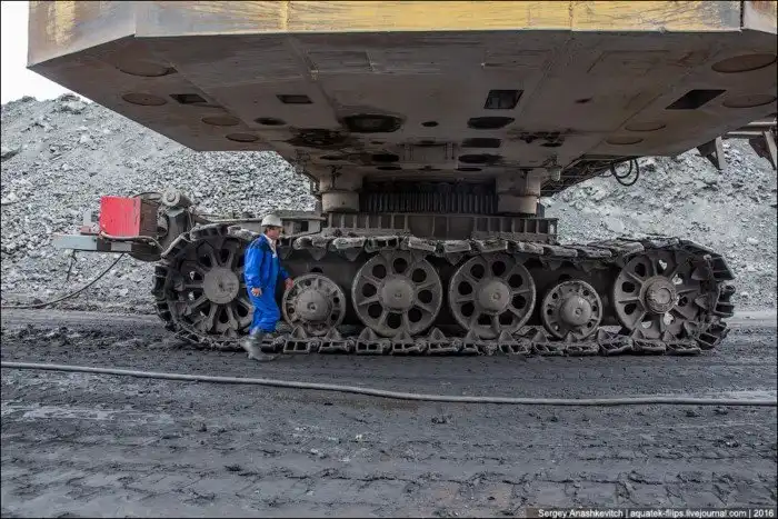 Как в Хакасии добывают уголь открытым способом