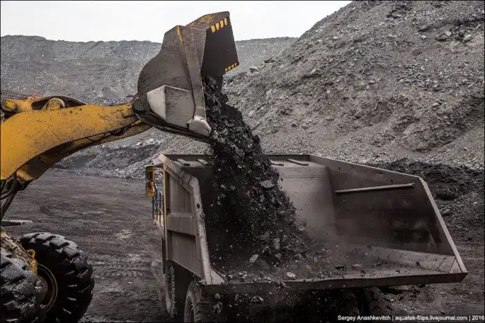 Как в Хакасии добывают уголь открытым способом