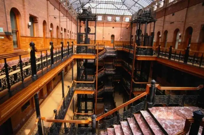 7 самых популярных съемочных локаций Голливуда