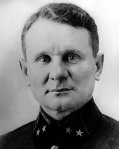 Как генерал-полковник Иван Чистяков солдата от расстрела спас