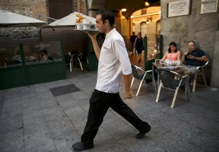 Как не ударить в грязь лицом в модном дорогом ресторане: 12 самых распространённых ошибок