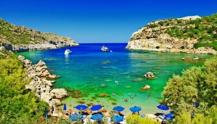 7 «мифических» мест в Греции, которые стоит увидеть своими глазами