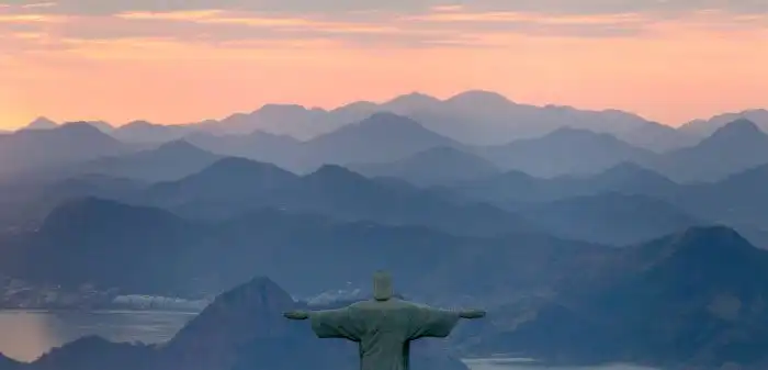 Символ Рио-де-Жанейро и Бразилии