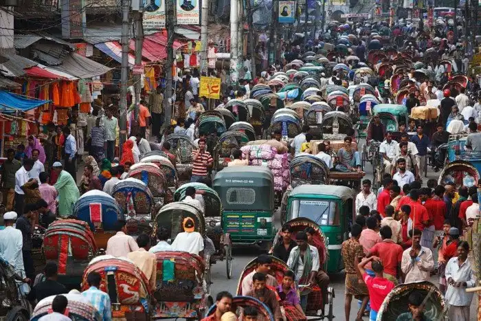 Топ-9 худших для жизни городов мира