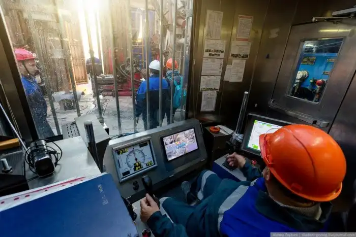 Как бурят скважины для нефти и газа?