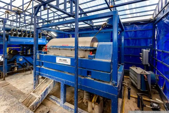 Как бурят скважины для нефти и газа?