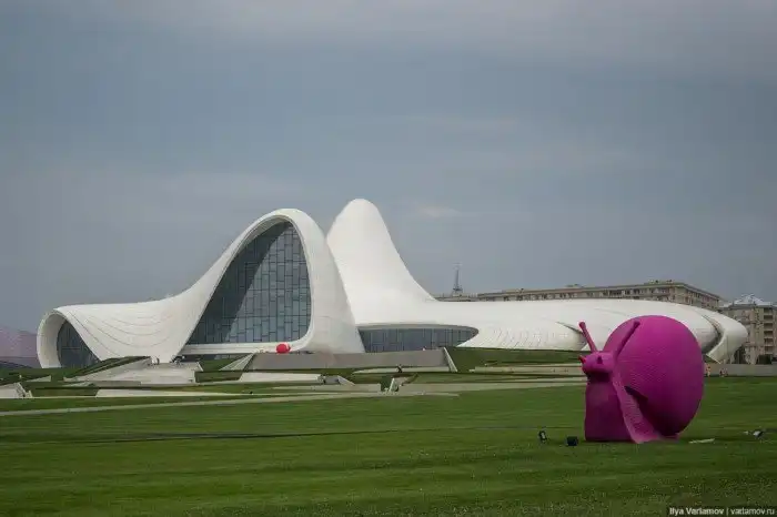 Самое красивое здание Азербайджана