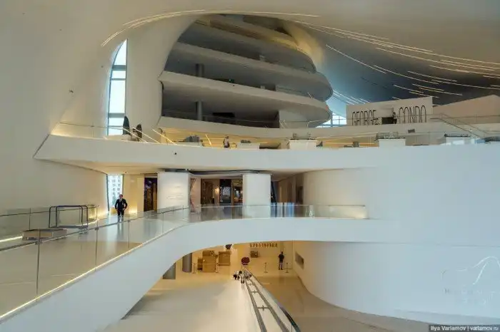 Самое красивое здание Азербайджана