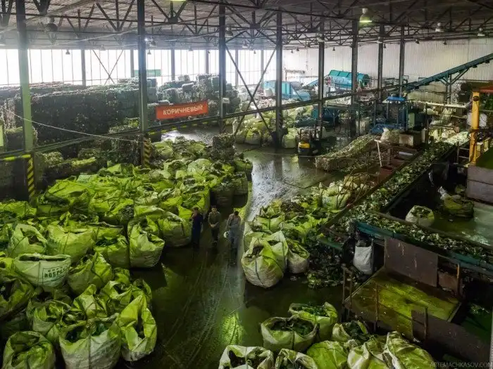 Как перерабатывают пластиковые бутылки