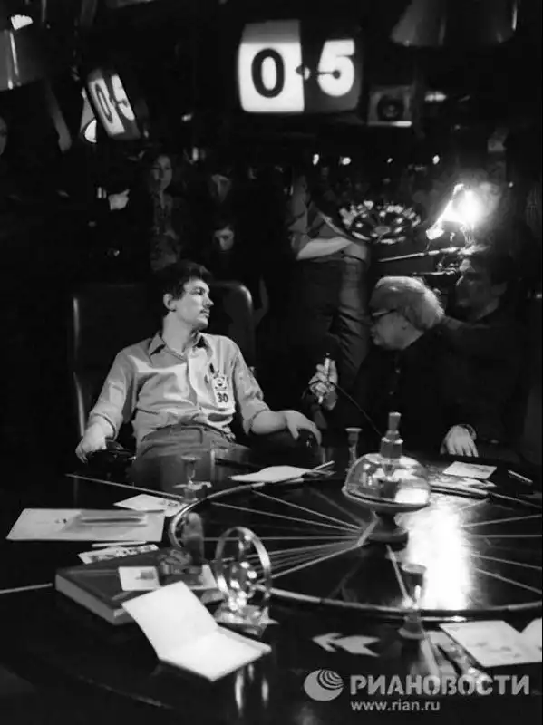 41 год назад вышла первая передача “Что? Где? Когда?”