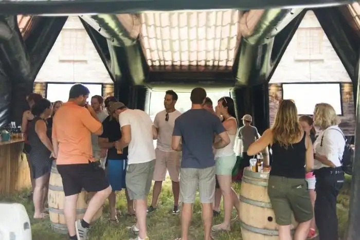 Надувной паб для частных вечеринок