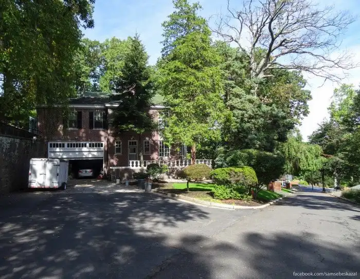 Дворец за миллион долларов