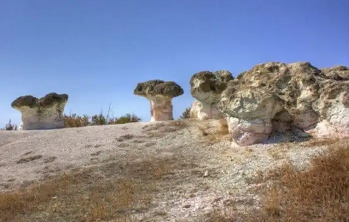 Необычные туристические достопримечательности в Болгарии
