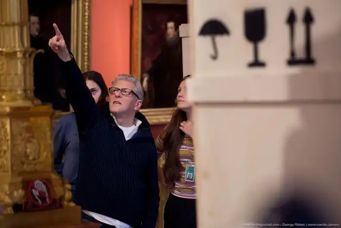 Как монтируют искусство в Эрмитаже