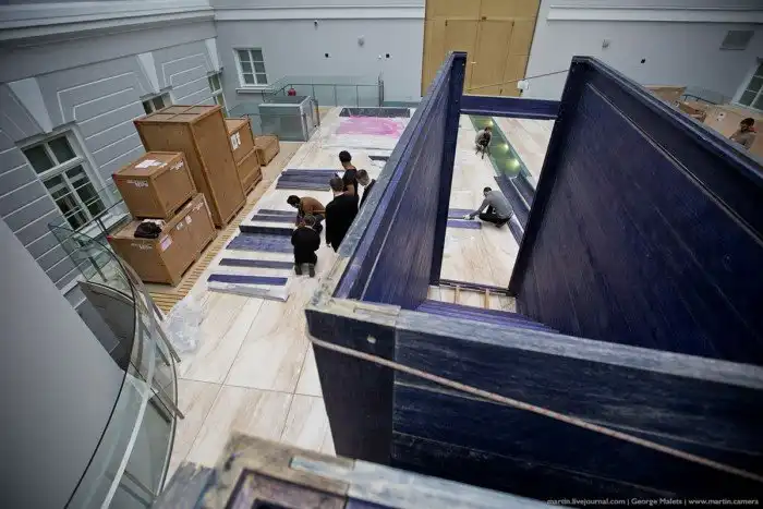 Как монтируют искусство в Эрмитаже